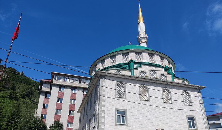 Rize'de Sakal-ı Şerif Çalındı