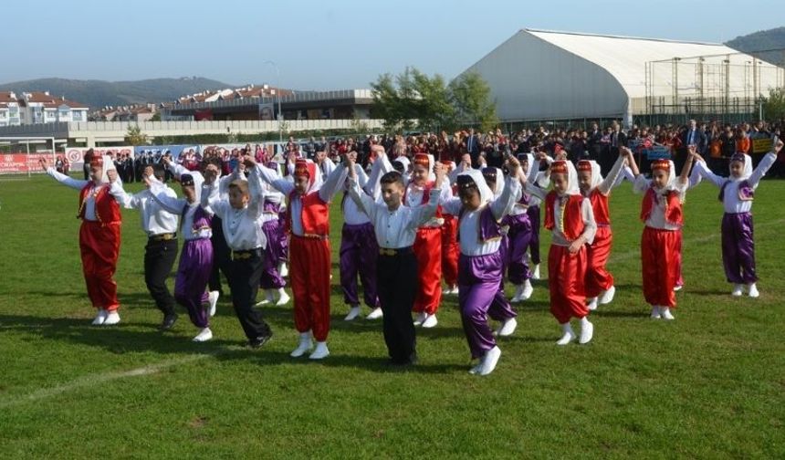 Çaycuma'da Cumhuriyet'in 101. Yıl Coşkuyla Kutlandı