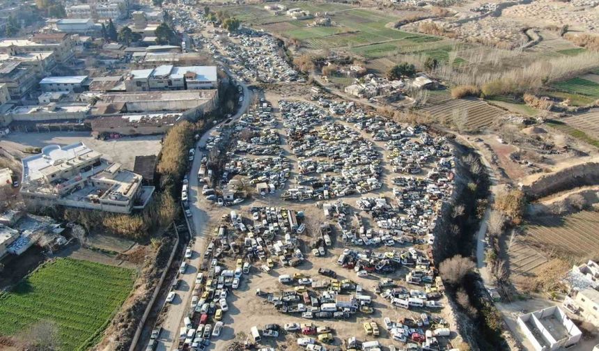 Esad Rejiminin Askerlerinin El Koyduğu Binlerce Araç Çürümeye Terk Edildi