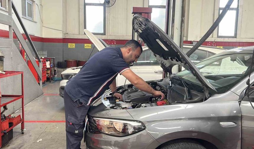 Araç Yangınlarına Karşı Uzmanlardan Basit Önlem Uyarısı