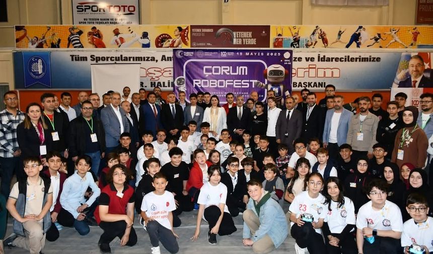 Çorum’da ilk kez düzenlenen RoboFest’te 44 robot yarıştı