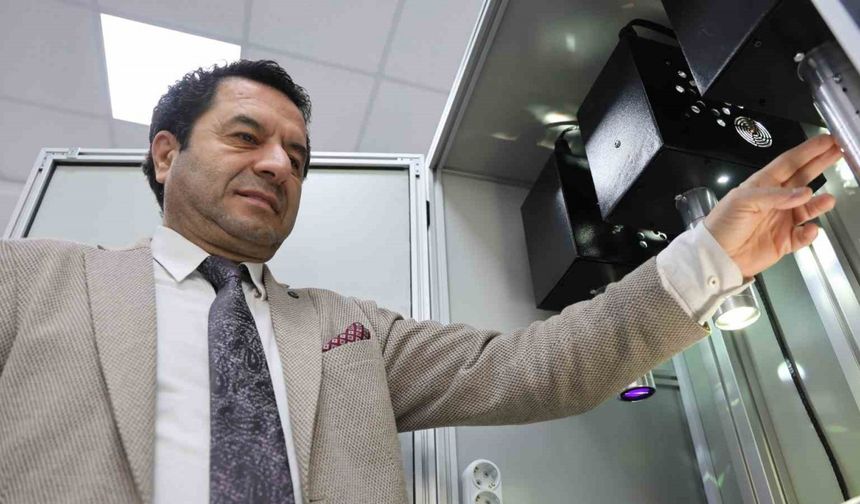 Güneşi Taklit Etti, Yapay Güneş Işığı Üreten Cihaz Geliştirildi