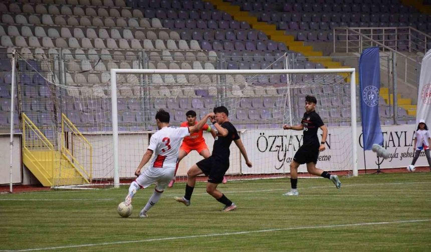Güneysu Spor Lisesi'nden Türkiye Derecesi