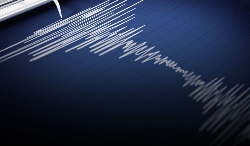 Konya'da deprem: Ankara'dan da hissedildi !