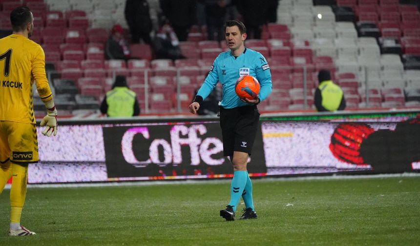 Beşiktaş - Çaykur Rizespor maçının hakemi açıklandı