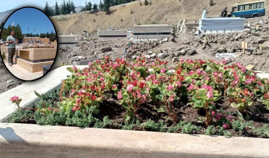 Rizeli Vali Erol Karaömeroğlu’nun Kabrine Ziyaret