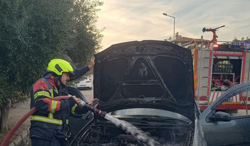 Otomobil seyir halindeyken alev aldı