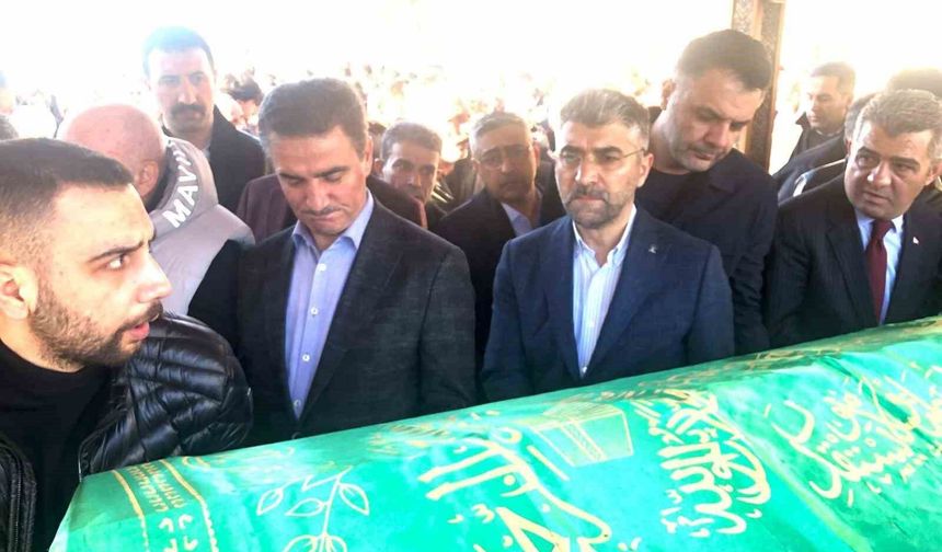 Fatih Kutlu öğretmen son yolculuğuna uğurlandı