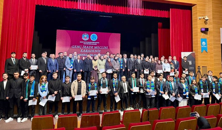 Rize’de “Genç İrade Meclisi Karadeniz Programı” Düzenlendi