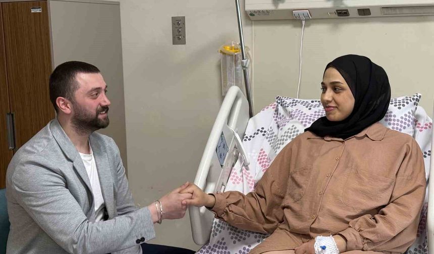 Çam Ve Sakura Şehir Hastanesi'nde İlk Suda Doğum