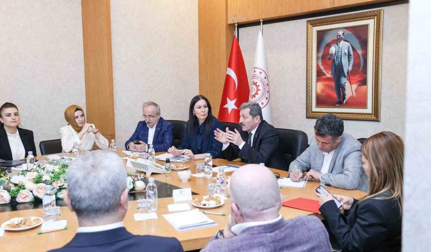 Üreten Kadınların Gücünü Artıracak Adımlar