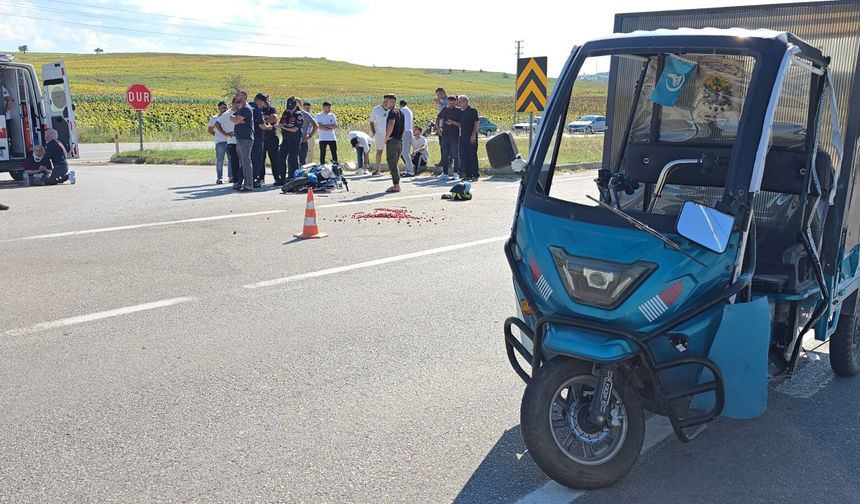 Samsun'da Motosikletler Çarpıştı: 3 Yaralı