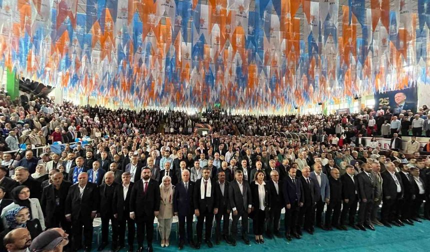 CHP'li belediyenin yönettiği Giresun'da AK Parti'den binlerce kişilik buluşma