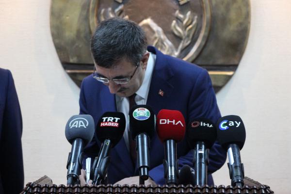 Cevdet Yılmaz: Türkiye İlk Defa 1 Trilyon Doları Aşmış Durumda