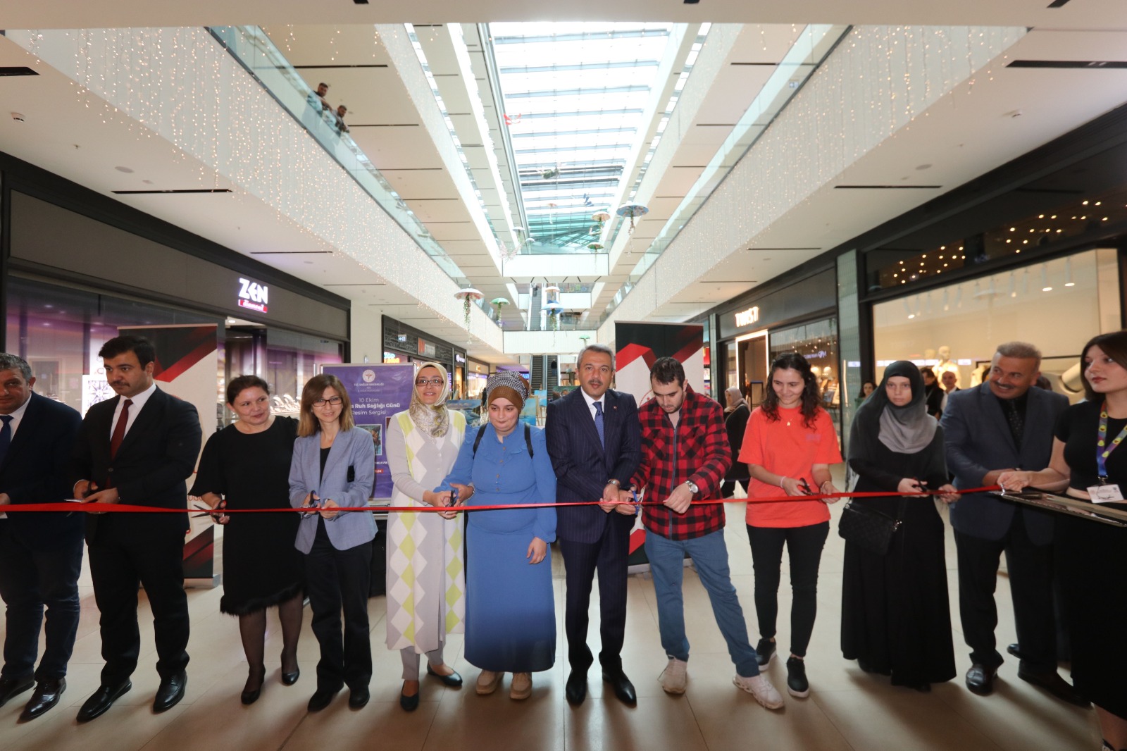 Rize'de Hastalar Tarafından Hazırlanan Sergi Açıldı