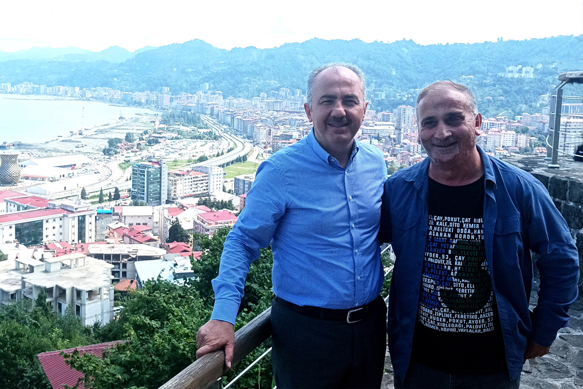 Rize İle Bütünleşen Başkan: Rahmi Metin	