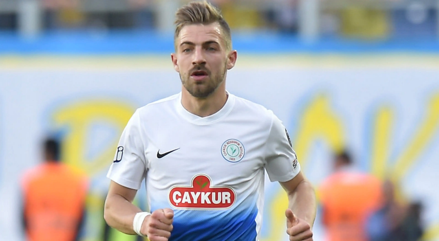 Dario Melnjak, Çaykur Rizespor'da 2018/2019-2020/2021 sezonları arasında yeşil-mavili formayı terletti.  Melnjak, Çaykur Rizespor'da çıktığı 80 maçta 7 gol 9 asistlik performans gösterdi. Dario Melnjak şu anda Hırvatistan Ligi SuperSport HNL'de Hajduk Split formasını terletiyor.