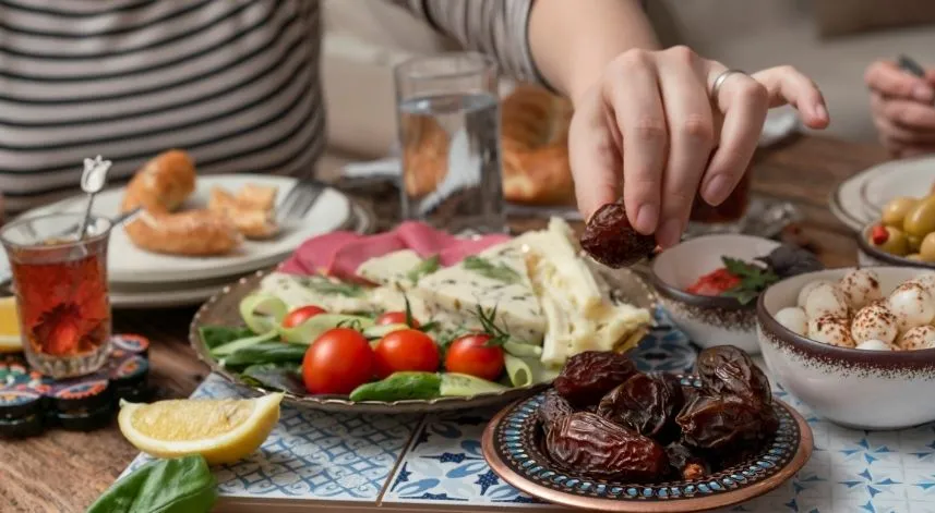 Sahurda tok tutan ve susatmayacak besinler