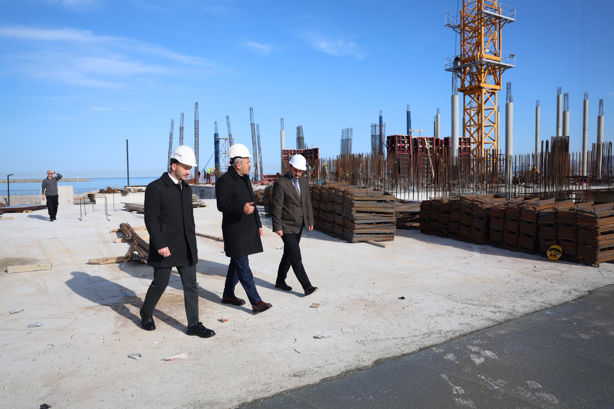 612312615 1200355582262299 3602211246401771543 N