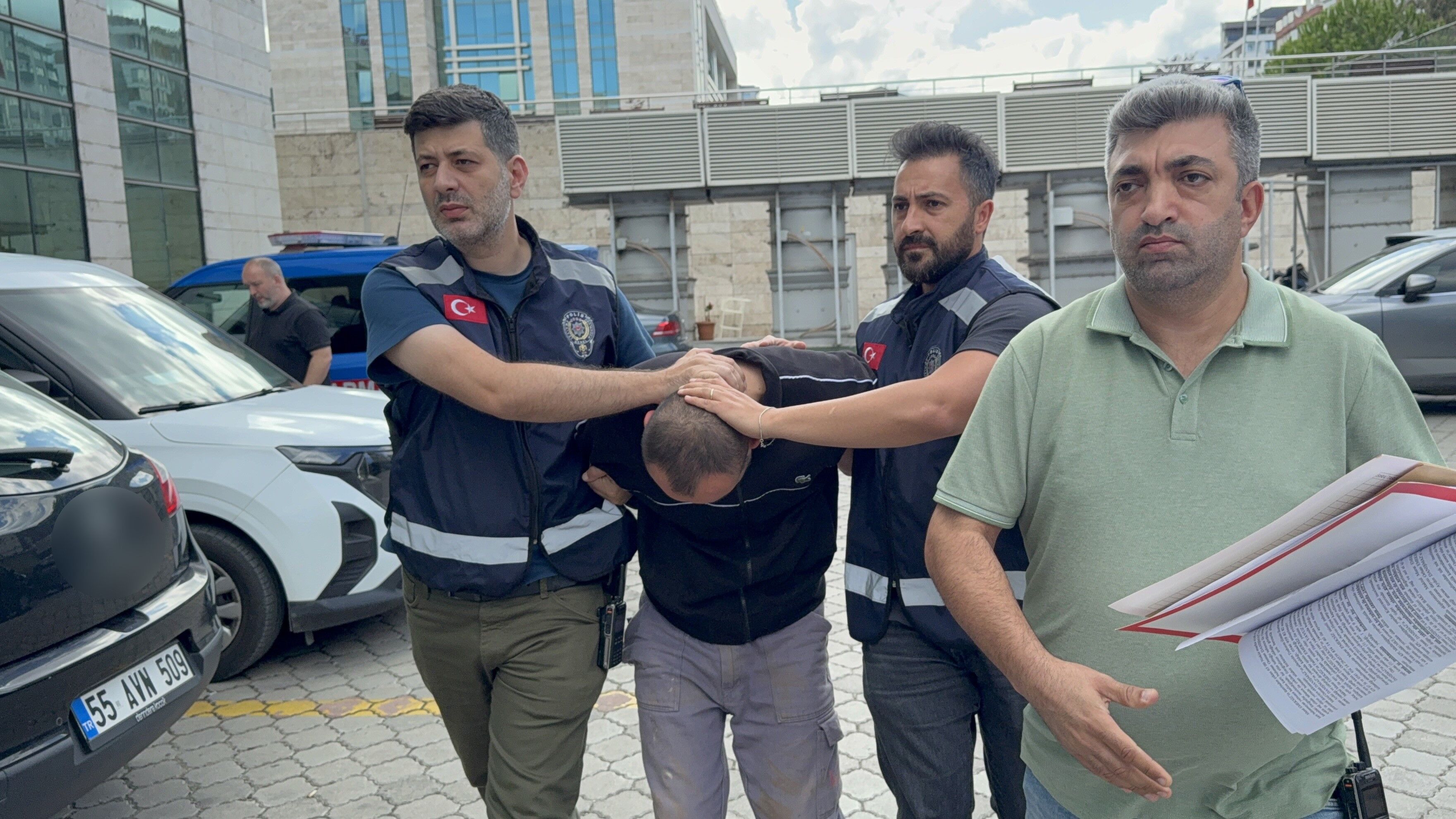 İş Arkadaşını Falçatayla Ağır Yaraladı