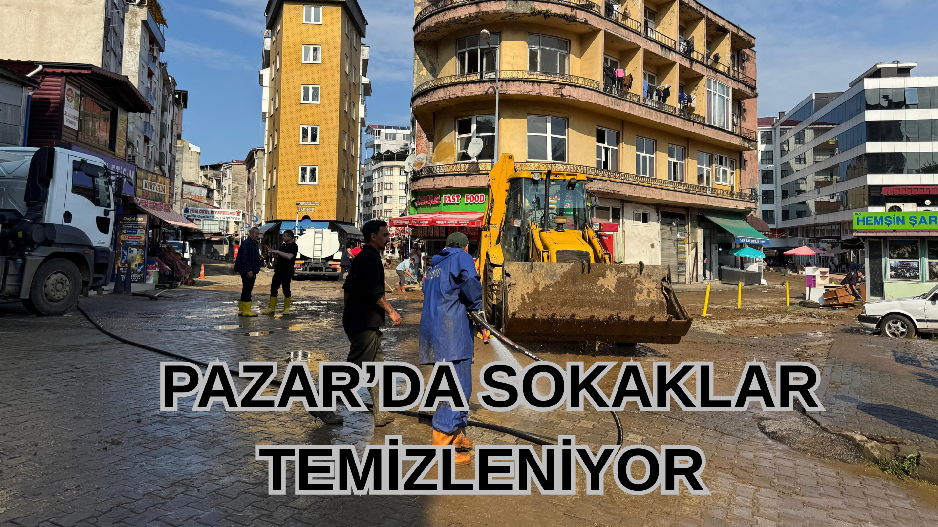 Pazar'da dayanışma içinde temizlik