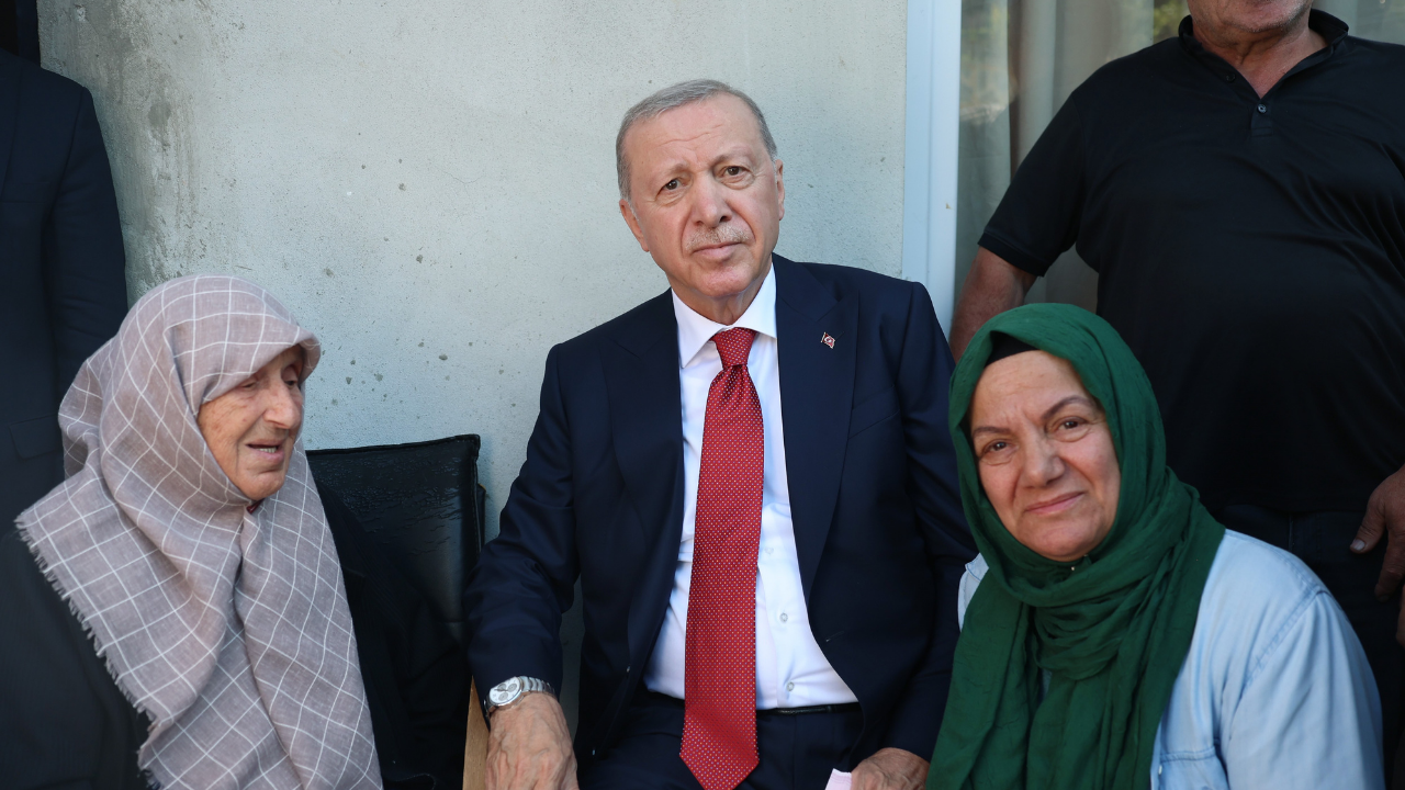 Ri̇ze İl Özel İdare Atölye Bi̇nasi Yüzde 65 Tamam (25)