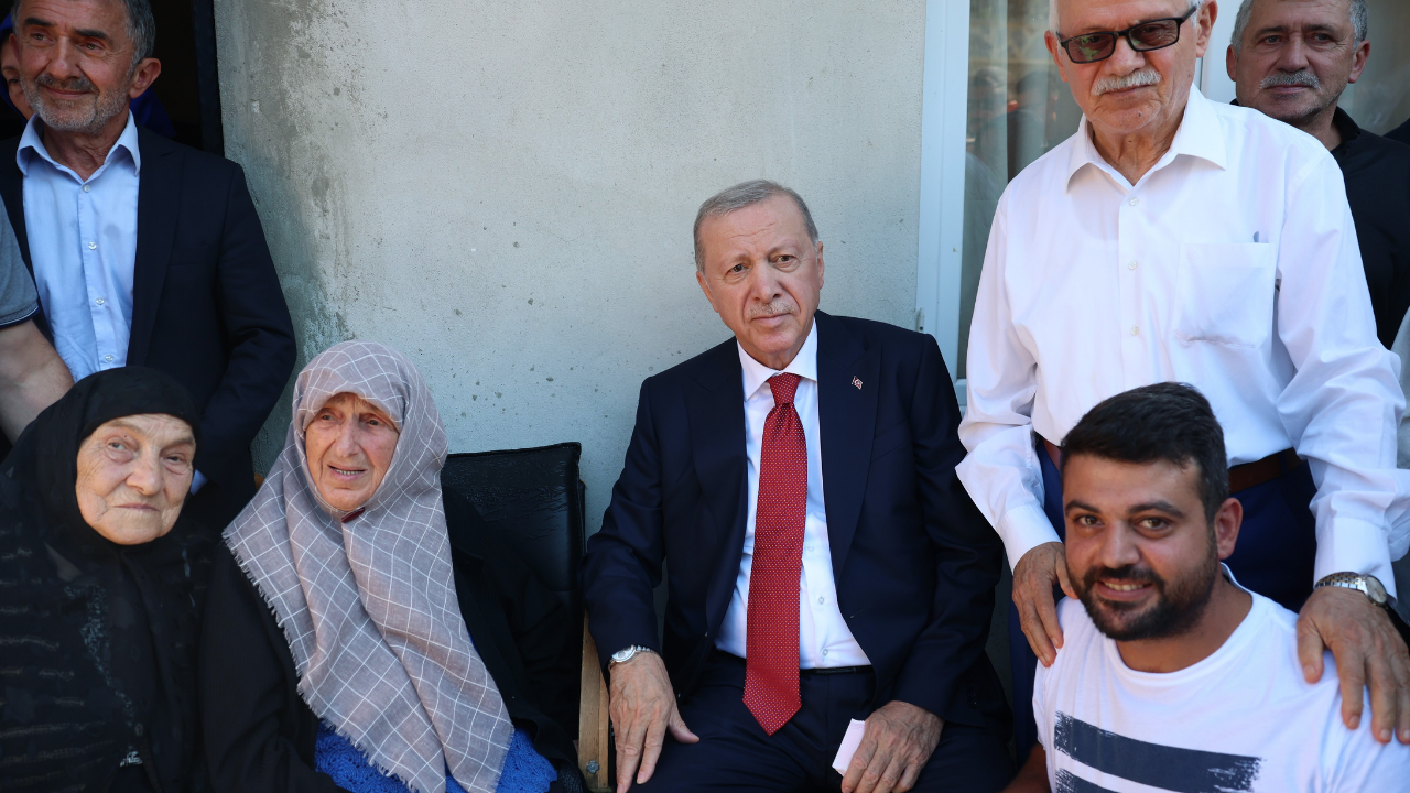 Ri̇ze İl Özel İdare Atölye Bi̇nasi Yüzde 65 Tamam (27)