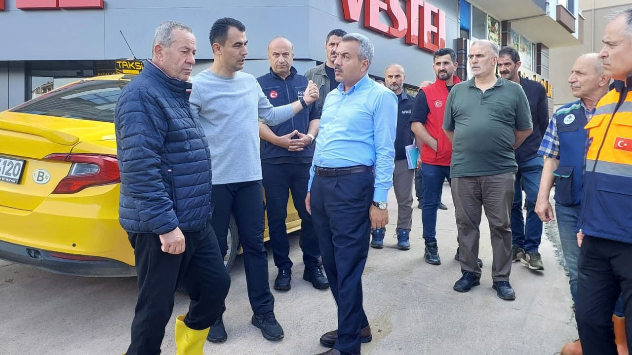 Ri̇ze İl Özel İdare Atölye Bi̇nasi Yüzde 65 Tamam (98)